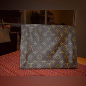Louis Vuitton Monogram Toiletry Pouch 873 TH